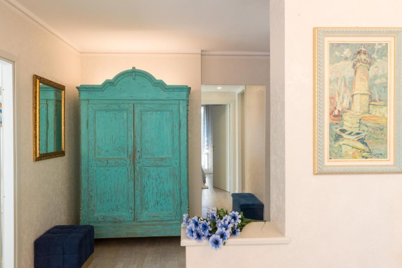Garda Blue Lake Home Luxury Appartment Desenzano del Garda Luaran gambar