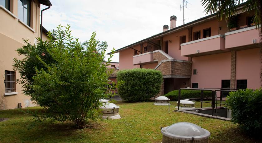 Garda Blue Lake Home Luxury Appartment Desenzano del Garda Bilik gambar