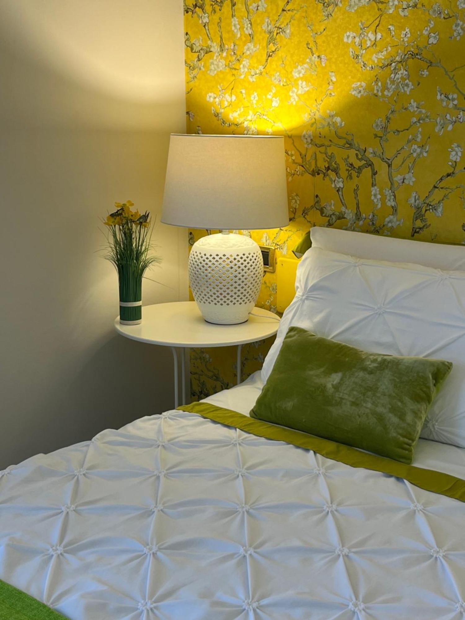 Garda Blue Lake Home Luxury Appartment Desenzano del Garda Luaran gambar